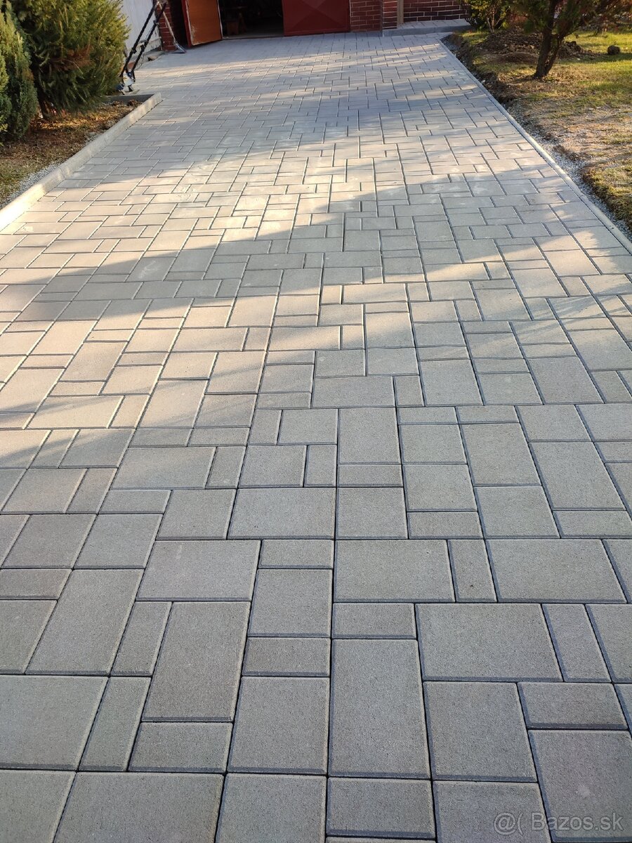 Zamkova dlazba výkopové práce - 8