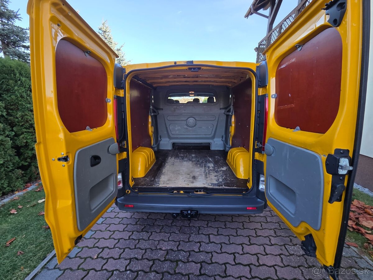 Predám dodávku Opel Vivaro LONG 6 MIESTNE. - 8