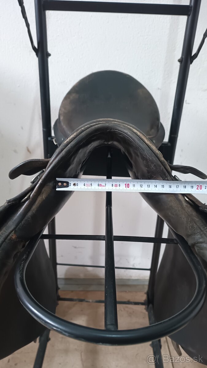 Kožené skokové sedlo KENT LEATHER (Made in England) – 17,5" - 8