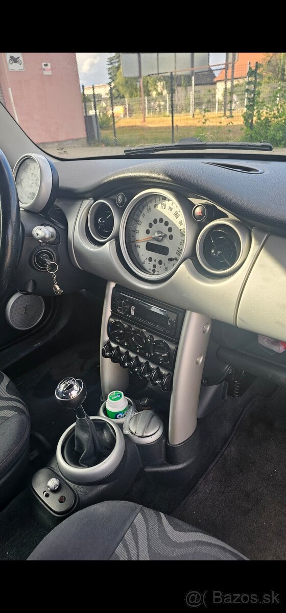 Mini cooper 1.6 benzín 66kw (90ps) - 8