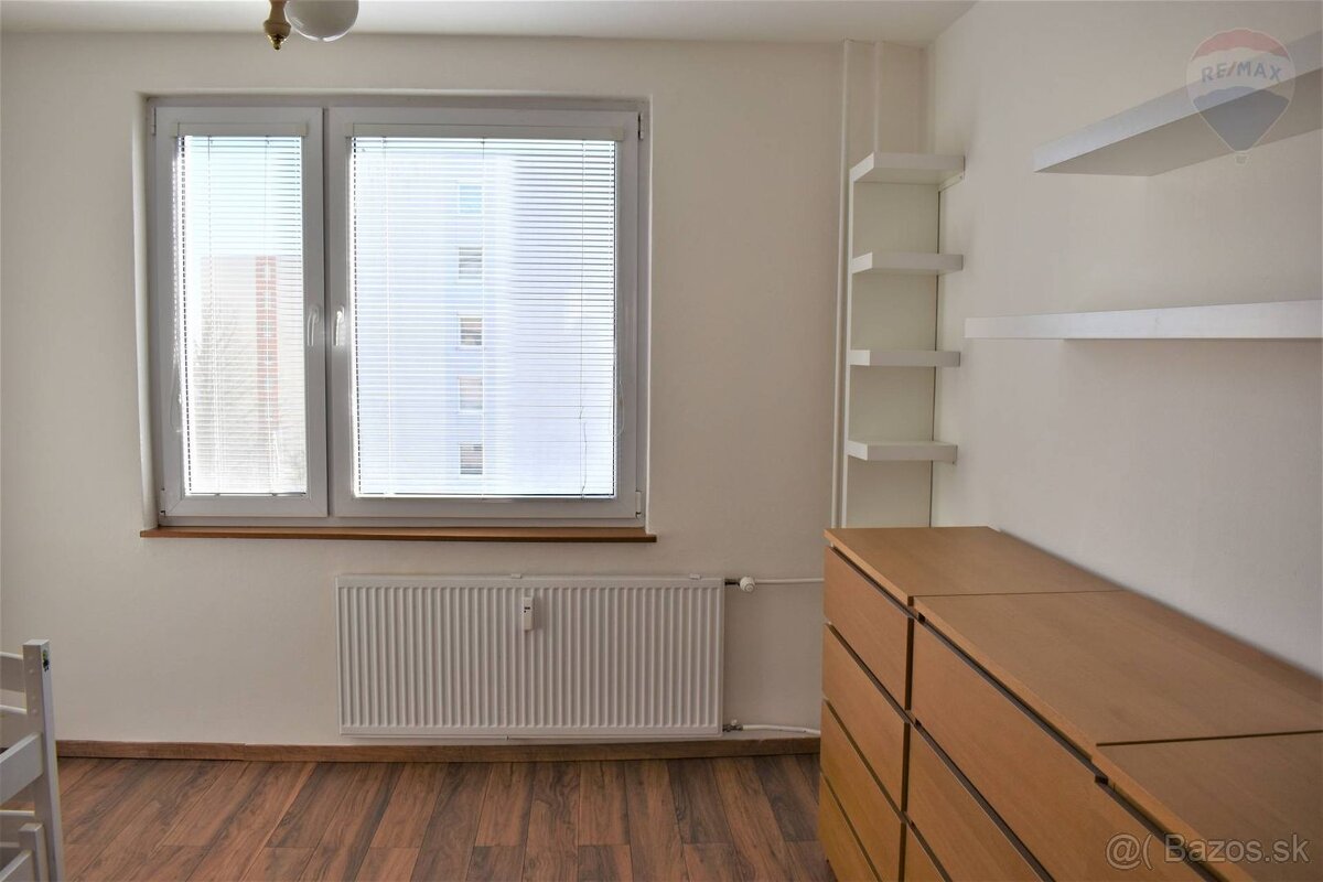 Prenájom 3 izbový byt Nitra Baničova - 8