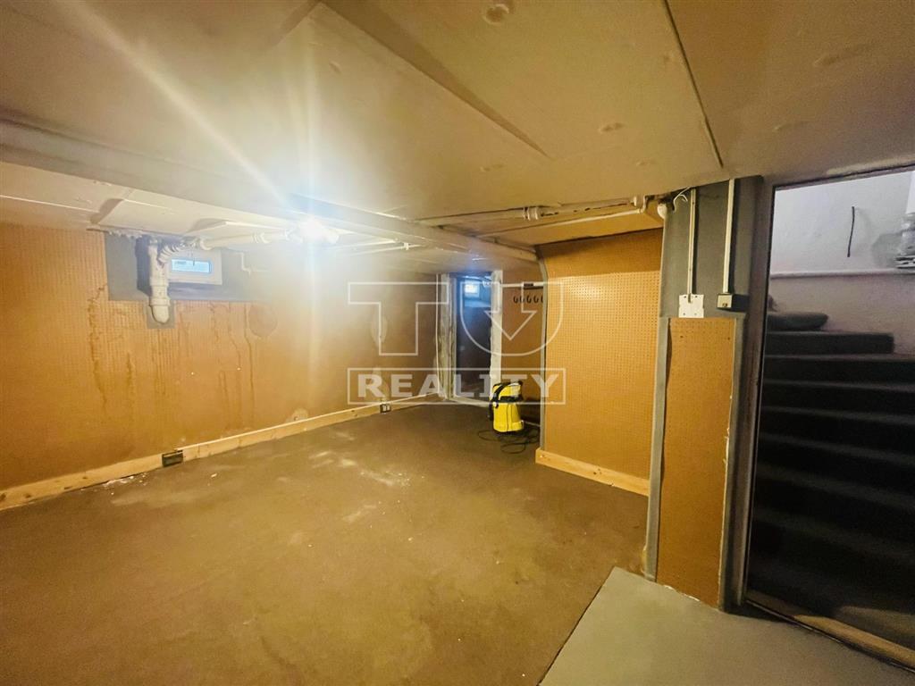 Na predaj:Rodinný dom s potenciálom v obľúbenej časti... - 8