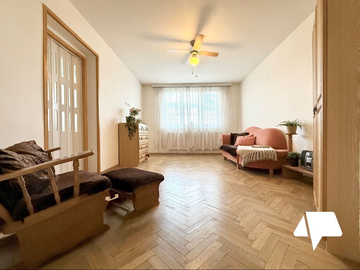 Prenájom, 2 izbový byt s balkónom -skvelá lokalita, Zlaté Mo - 8