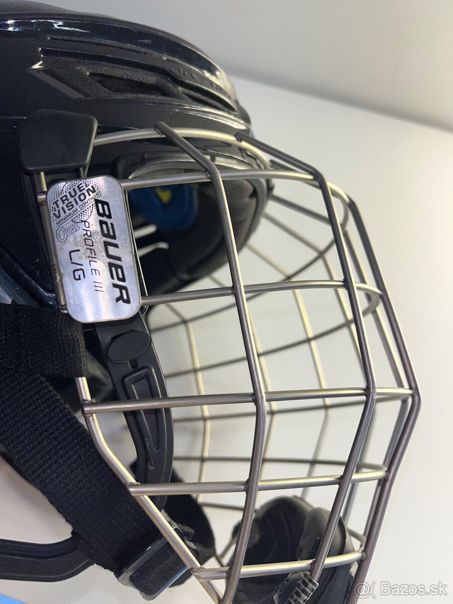 Hokejova prilba - 8