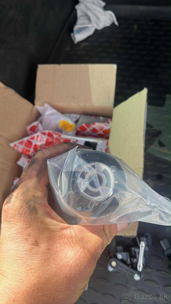 Superb 2 zadná náprava - 8