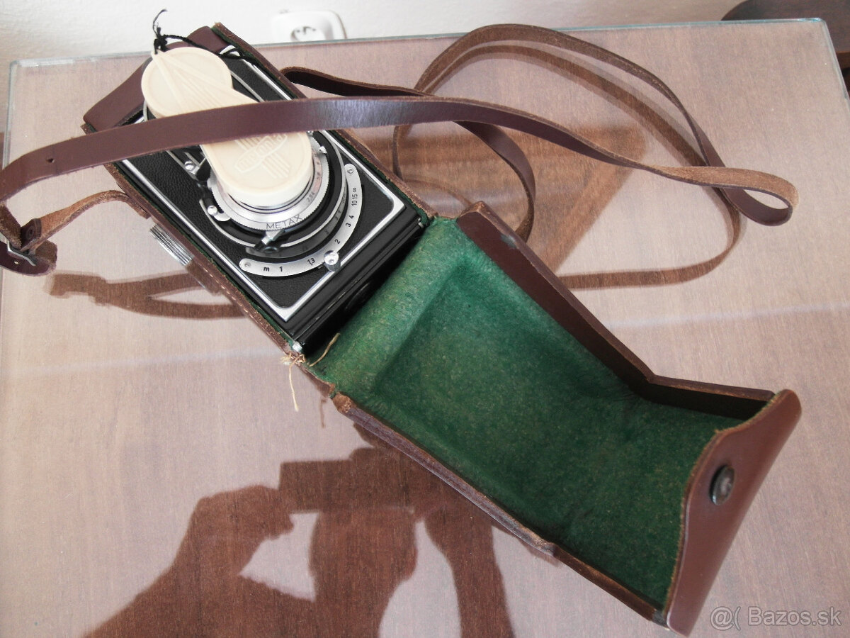 Starý fotoaparát Flexaret - 8