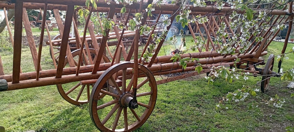 Starý drevený konský voz - rebriňak - 8