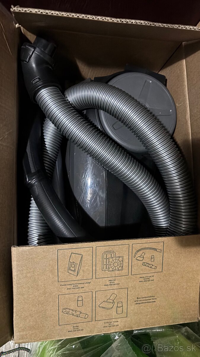 Vreckový vysávač Phillips Power Go - LACNO (povodne 99€) - 8