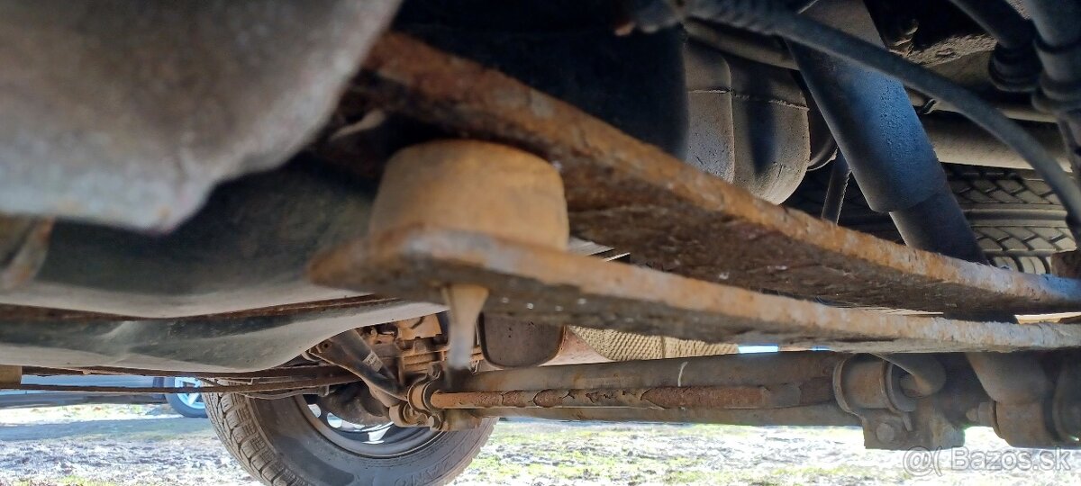 Caddy predám - rozpredám 1,9 tdi 77kW - 8