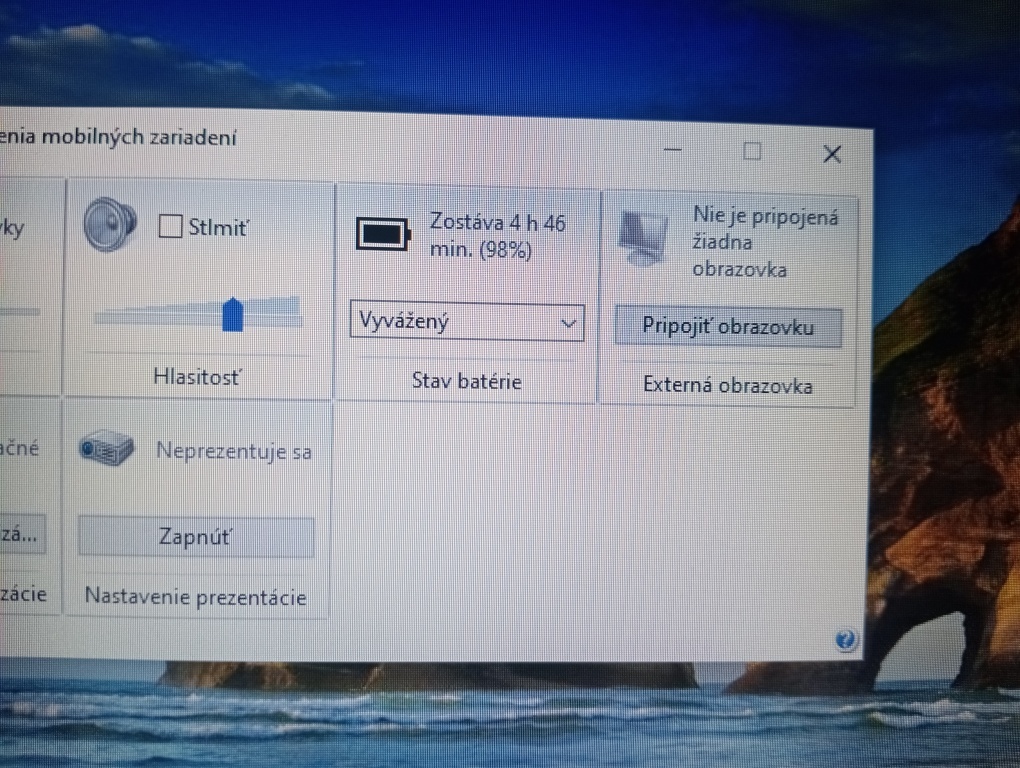 Dell inspiron 17R , Intel core i5 , 8gb ram , 256gb ssd - 8