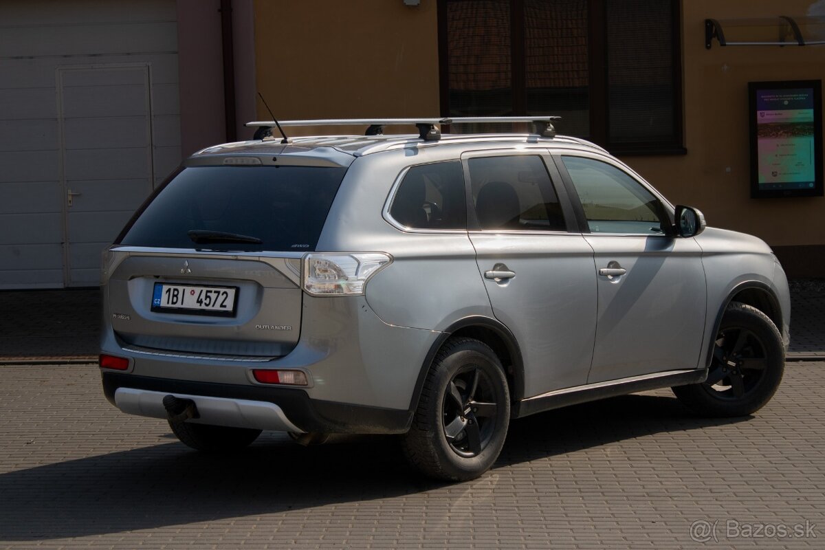 Mitsubishi Outlander 2.2 DI-D 2015 - 8