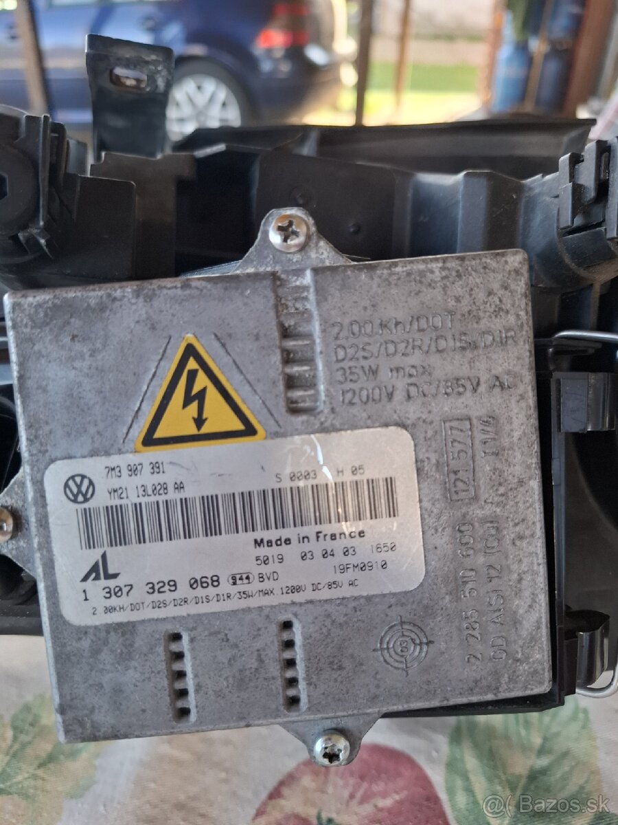 Xenóny na Golf 4 - 8