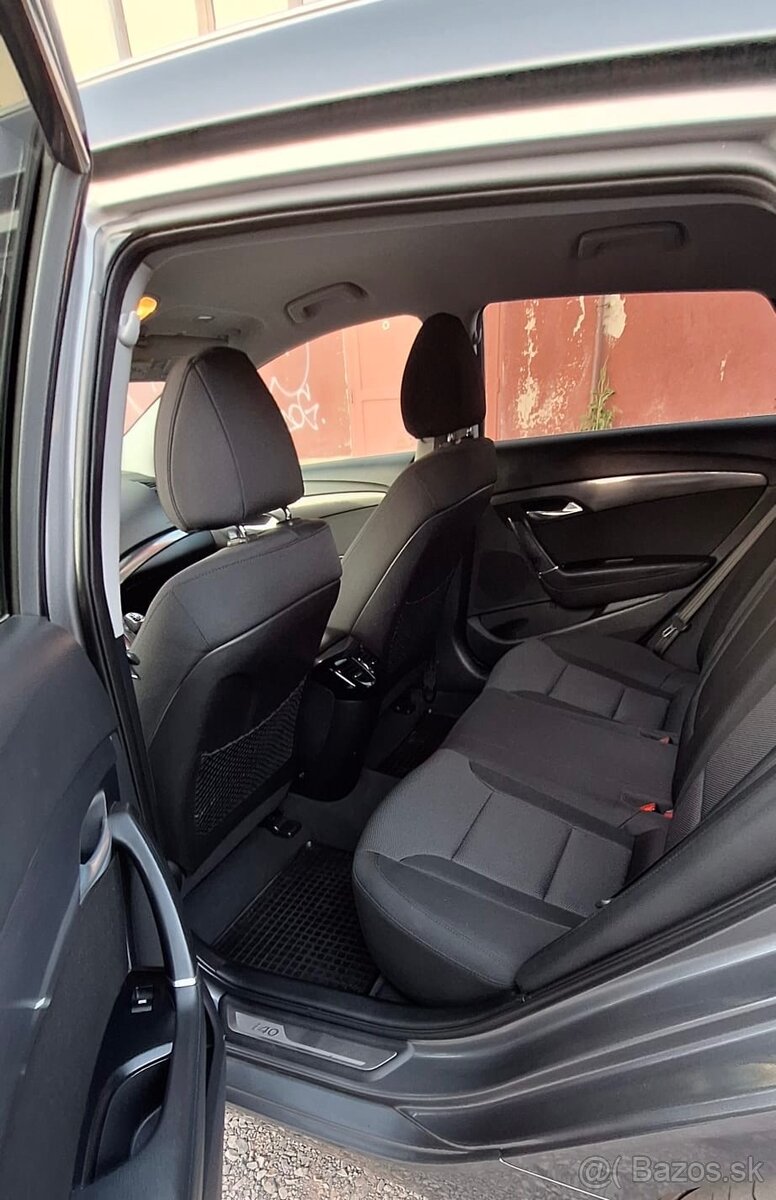 Hyundai i40 1.7 CRDI - 8