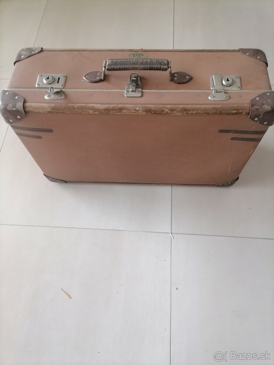 Predam stary kufor. - 8