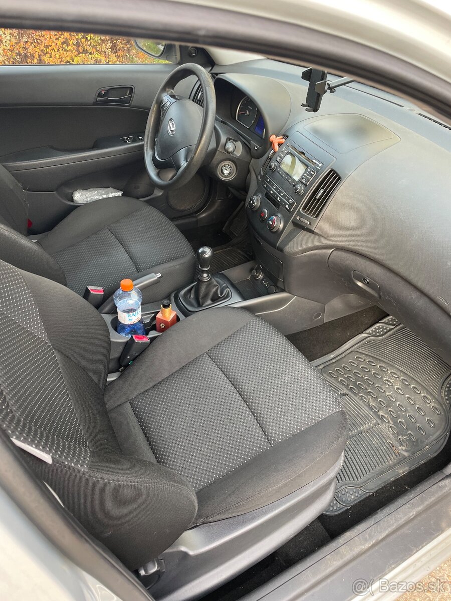 Hyundai i30 | 1. majiteľ | NOVÁ STK - 8