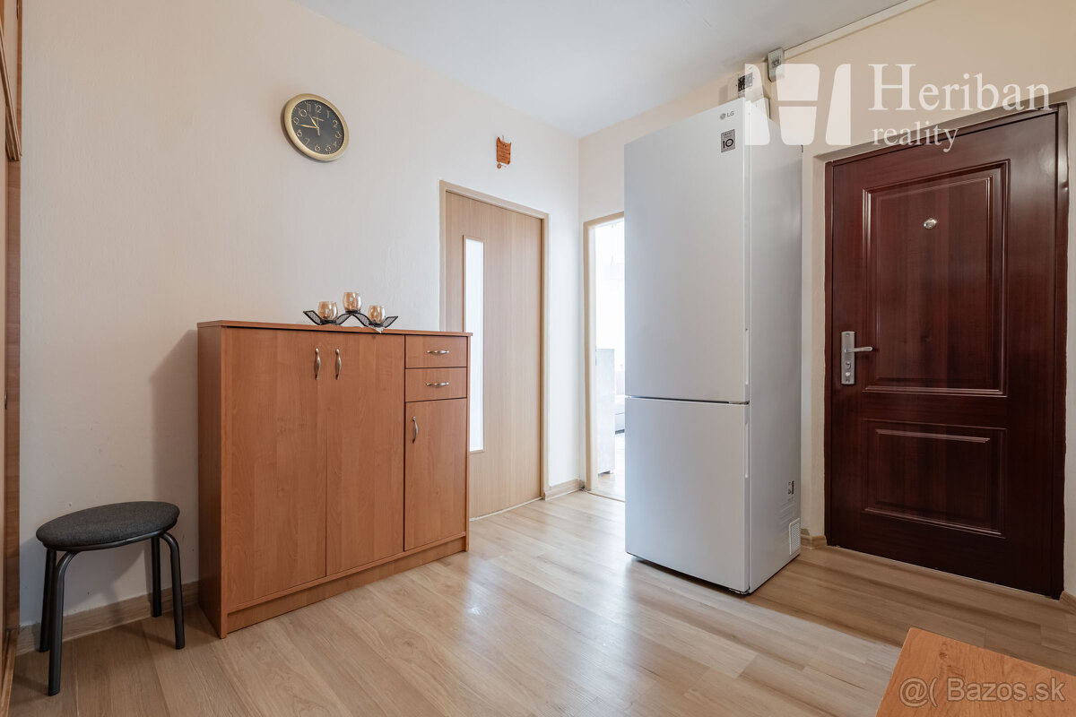 3-izb.byt s logiou,3.p/7, 66m2,Muškátova ul, Západ-Terasa - 8