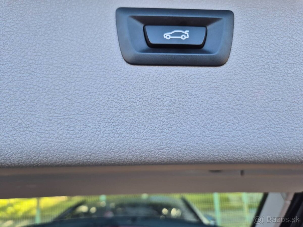 BMW Rad 3 Touring 320d EDynamics Edition Luxury Line A/T - 8