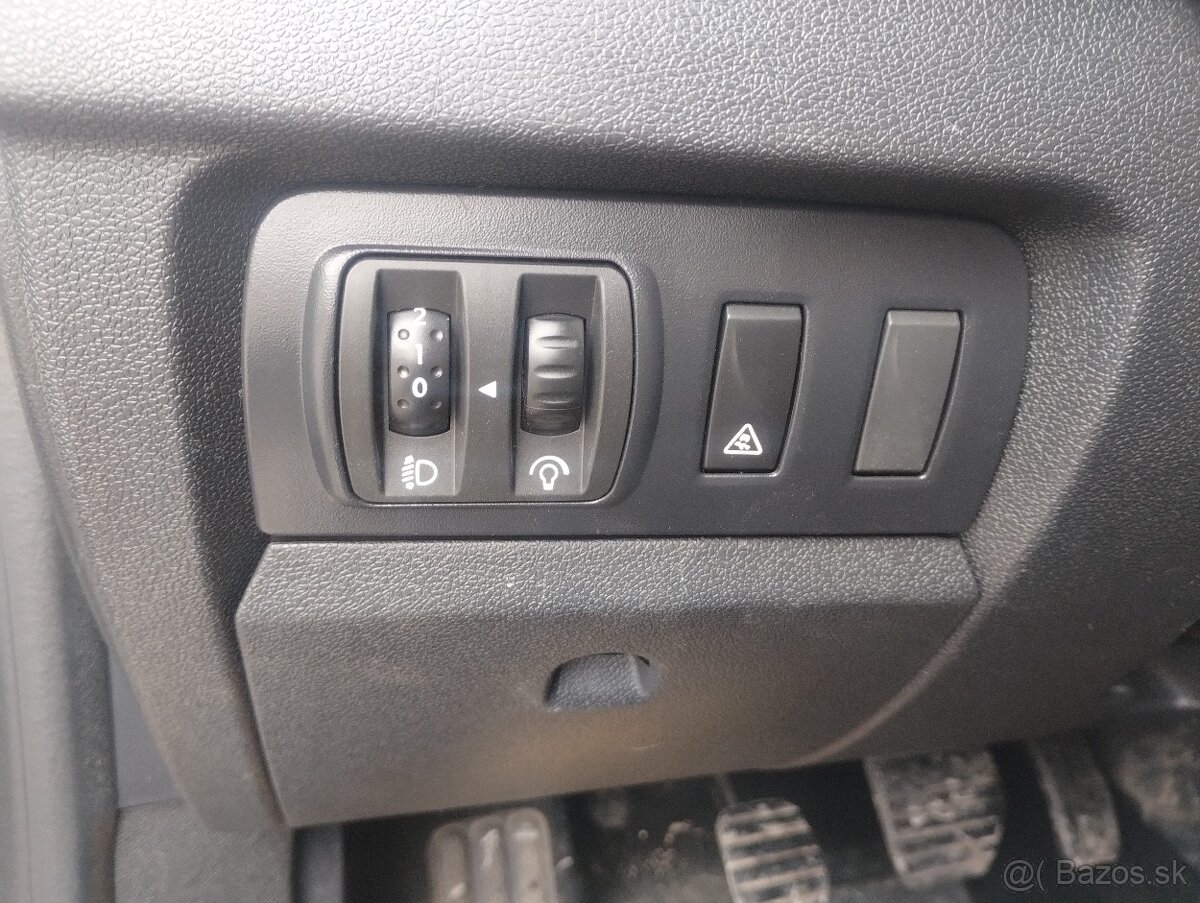 Renault Fluence 1.6 dCi Privilege - 8