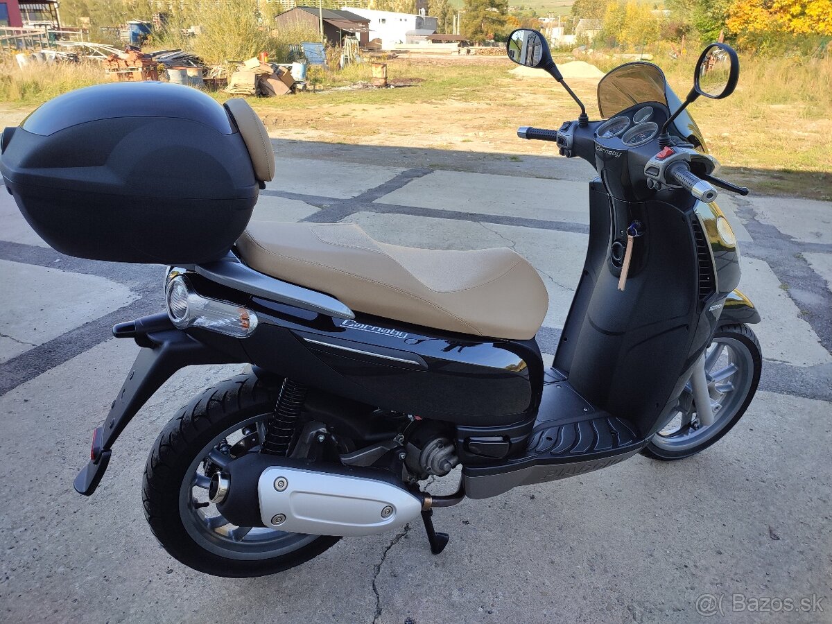 Piaggio Carnaby 125 - 8