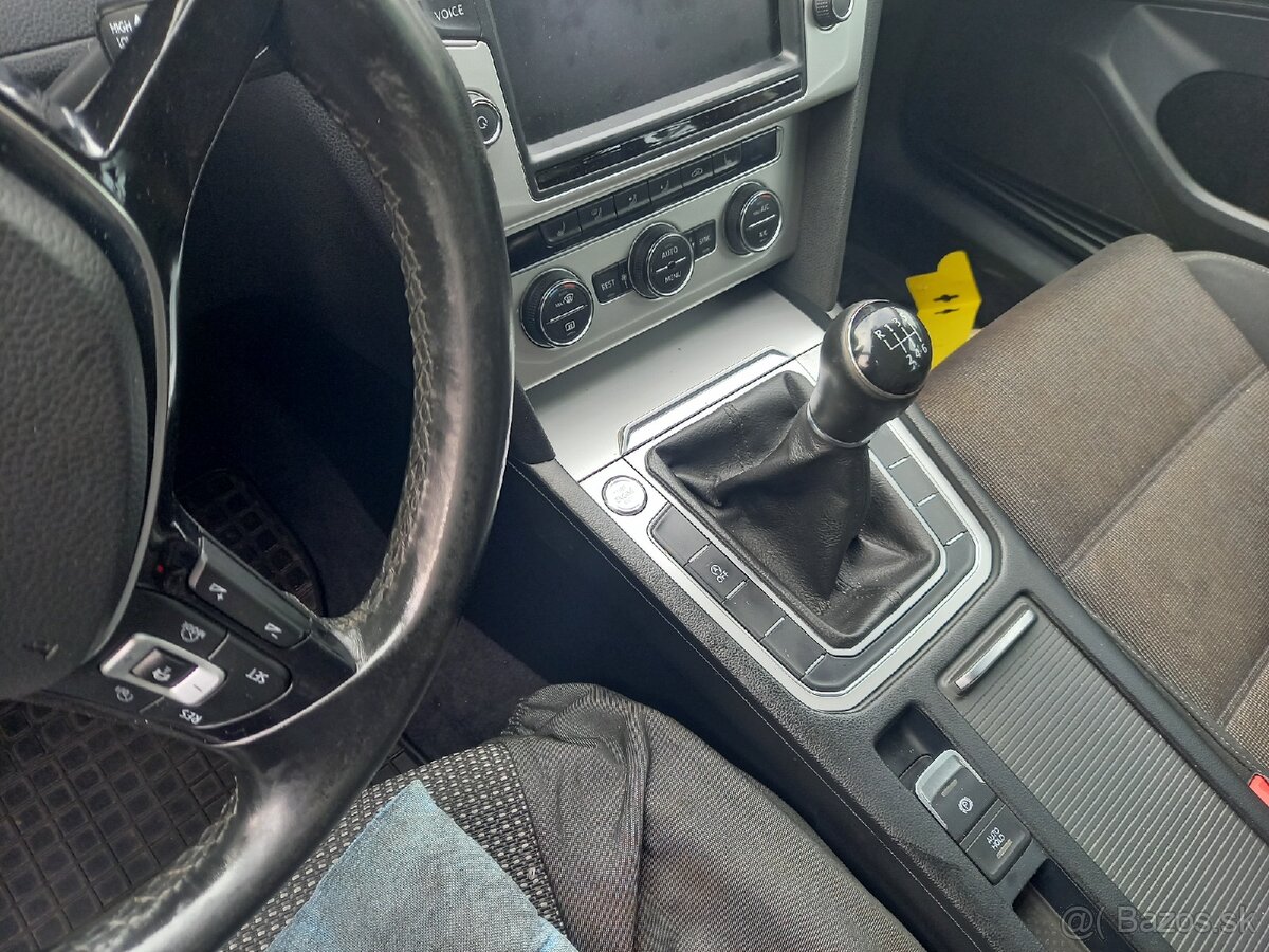 Pasat B8 VARIANT 2.0.110KW CRL. 6. MANUAL 2016 - 8