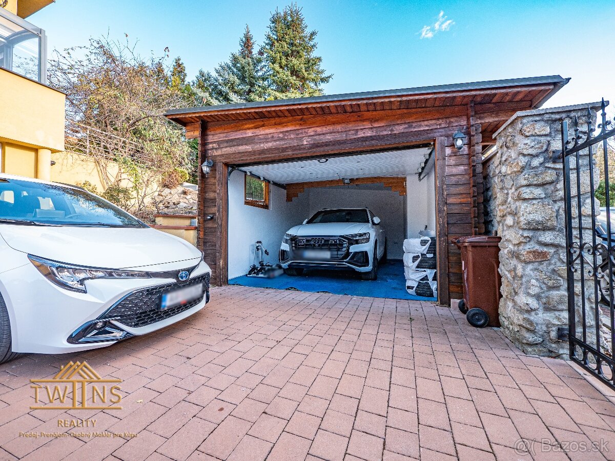 Na Predaj Exkluzívny Rodinný dom na prestížnej adrese v Záho - 8