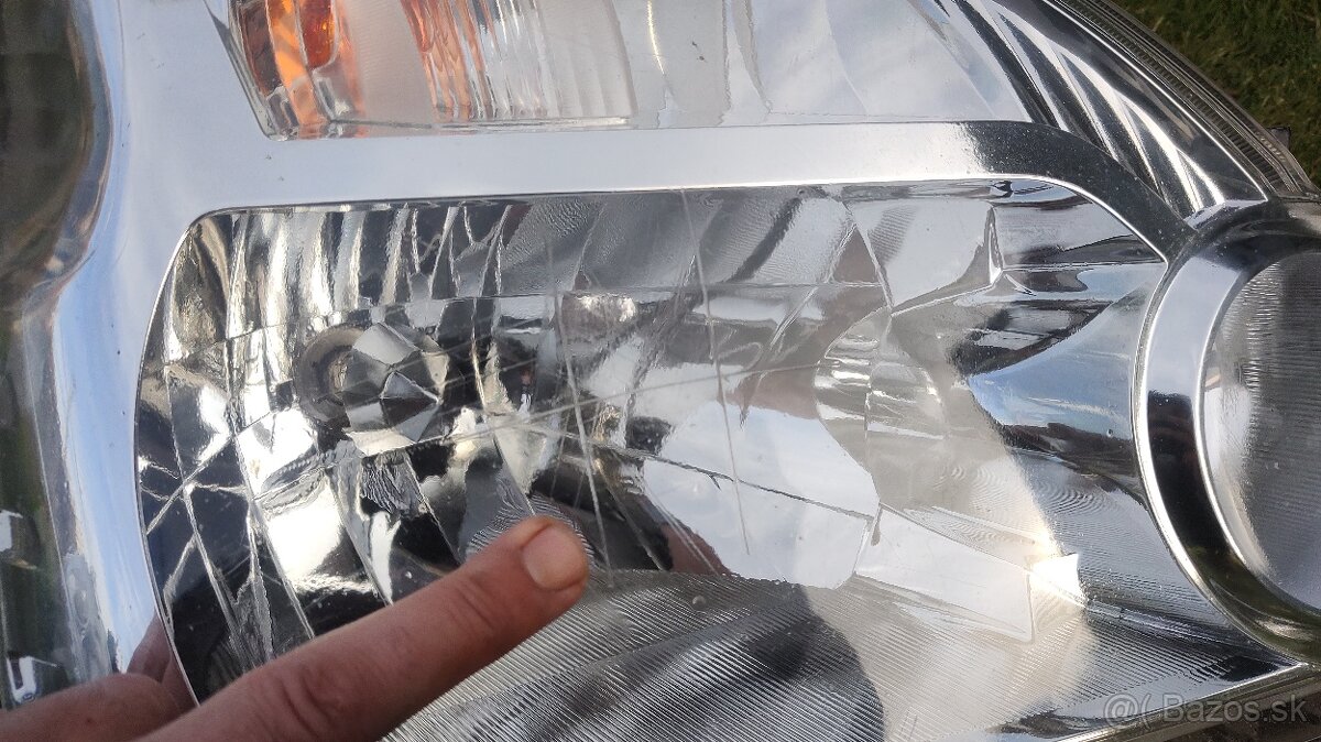 Nissan X-Trail XTrail X Trail T31 - Svetlo Svetlomet Lampa - 8