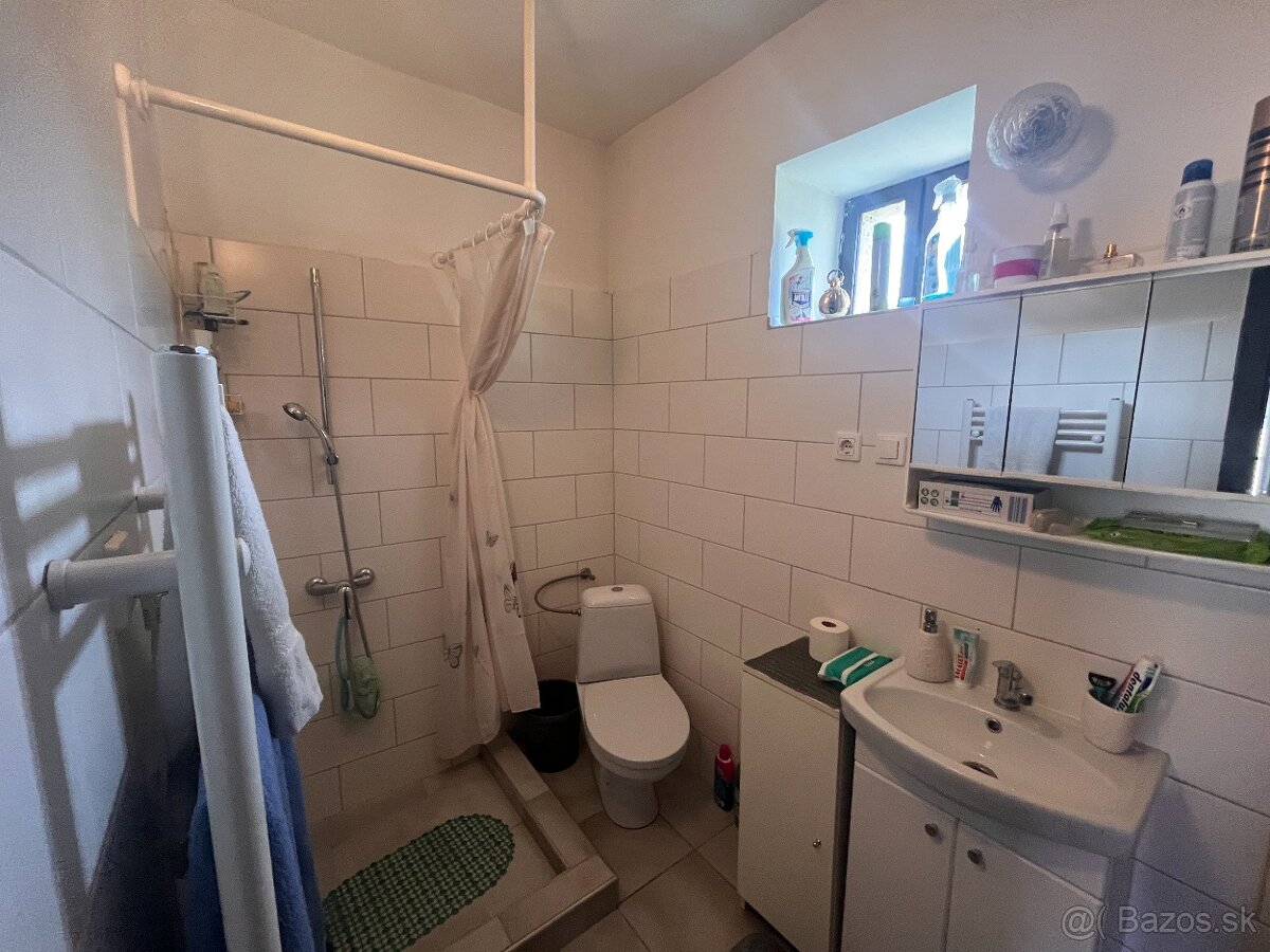 MAĎARSKO - MÁRTONYI - 2+1 IZBOVÁ CHALUPA BLÍZKO JAZERA RAKAC - 8