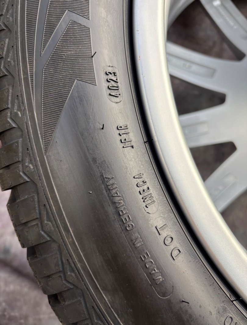 Zimní top sada Audi Q7 285/45R20 112V - 8