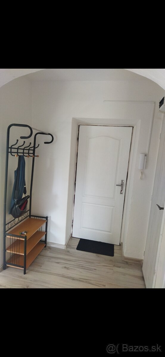 Dám do prenájmu 1.izb.byt v Dca - 8