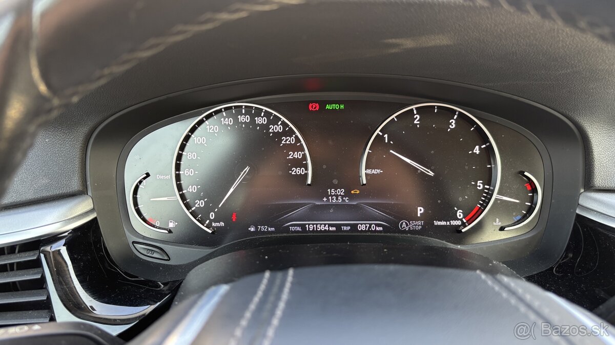 BMW rad 5 Touring 518d - Model 2020 - 8