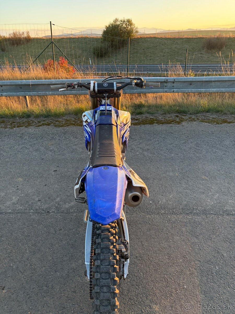 YAMAHA YZ250F - 8