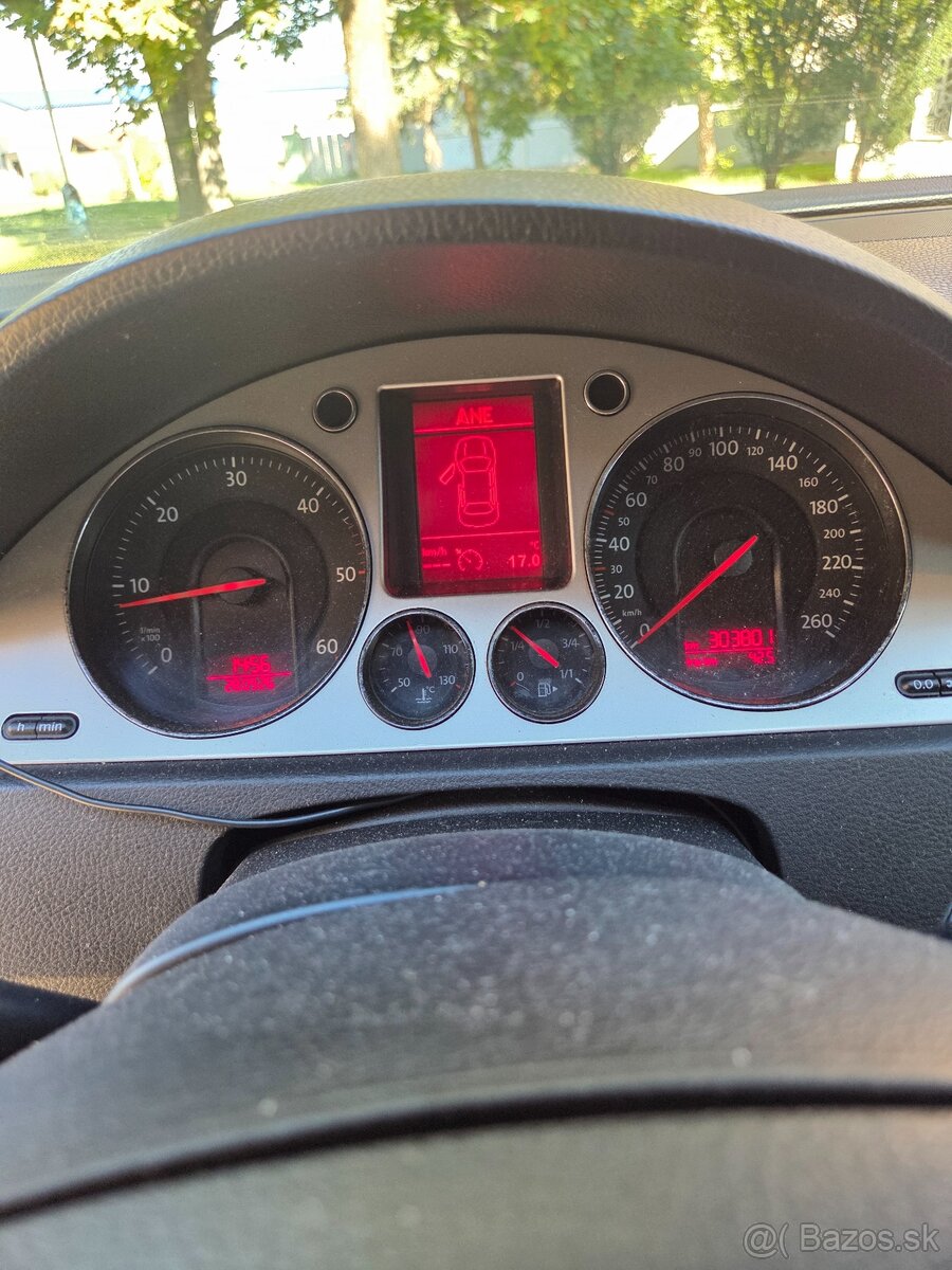 Predám Volkswagen Passat 1.9Tdi 77kw - 8