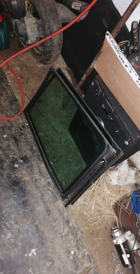 Terrano 2 zvyšné vecí. - 8