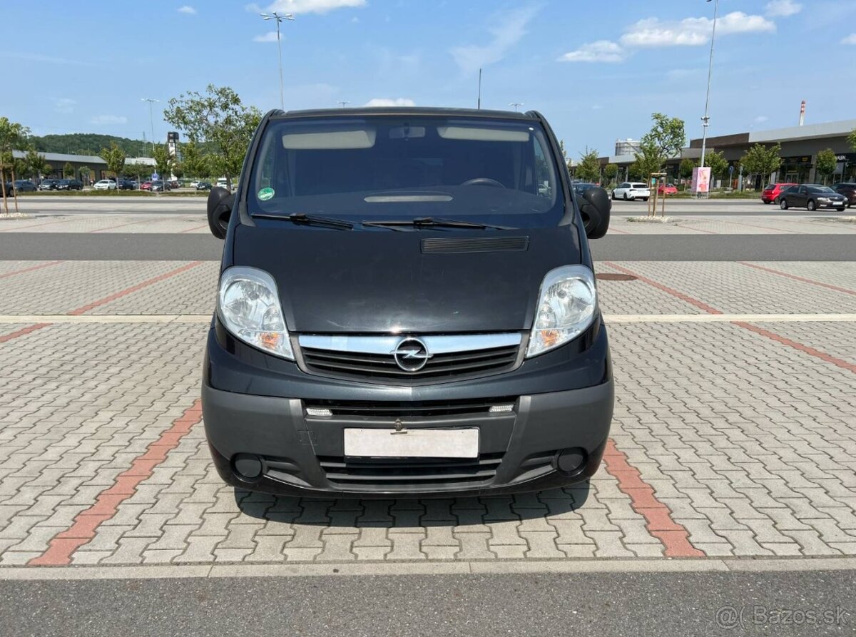 Opel Vivaro Life 2.5 CDTi Westfalia 7 míst - 8