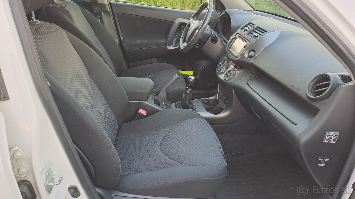Toyota RAV 4 2.2 D-4D, 4X4 - 8