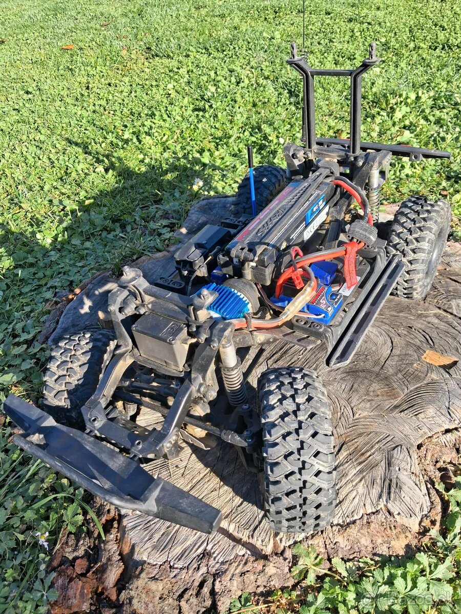 Traxxas TRX-4 Land Rover Defender - 8