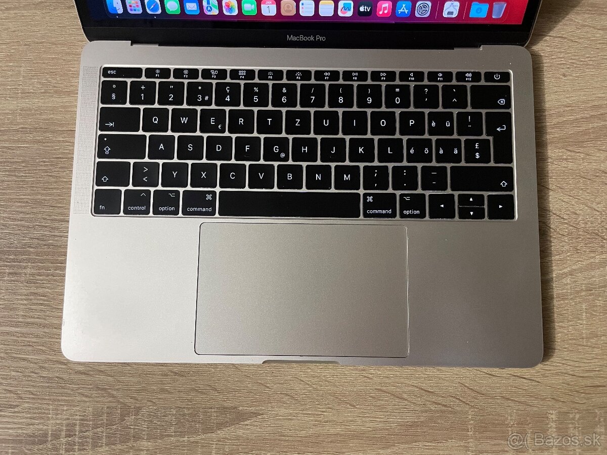 MacBook Pro 2017 / 13inch / 16GB/256GB TOP stav - 8