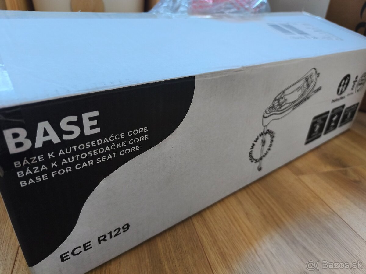 PETITE&MARS Autosedačka Core Pro i-Size Black Grey 40,87cm - 8