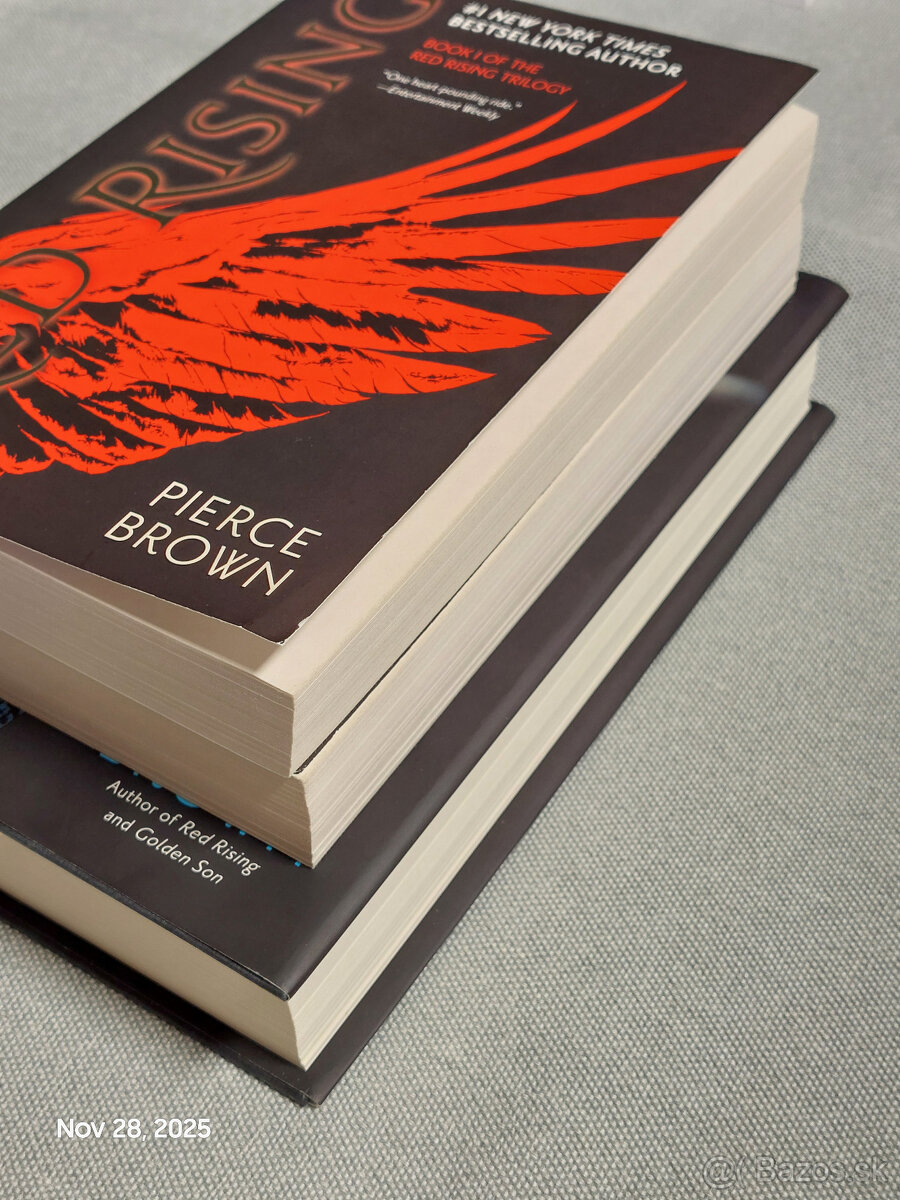 Pierce Brown 'Red Rising' Trilogy - 8