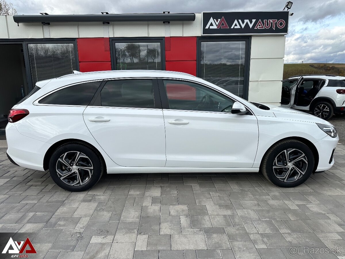 Hyundai i30 CW 1.6 CRDi DTC Family, 121 680km, SR - 8