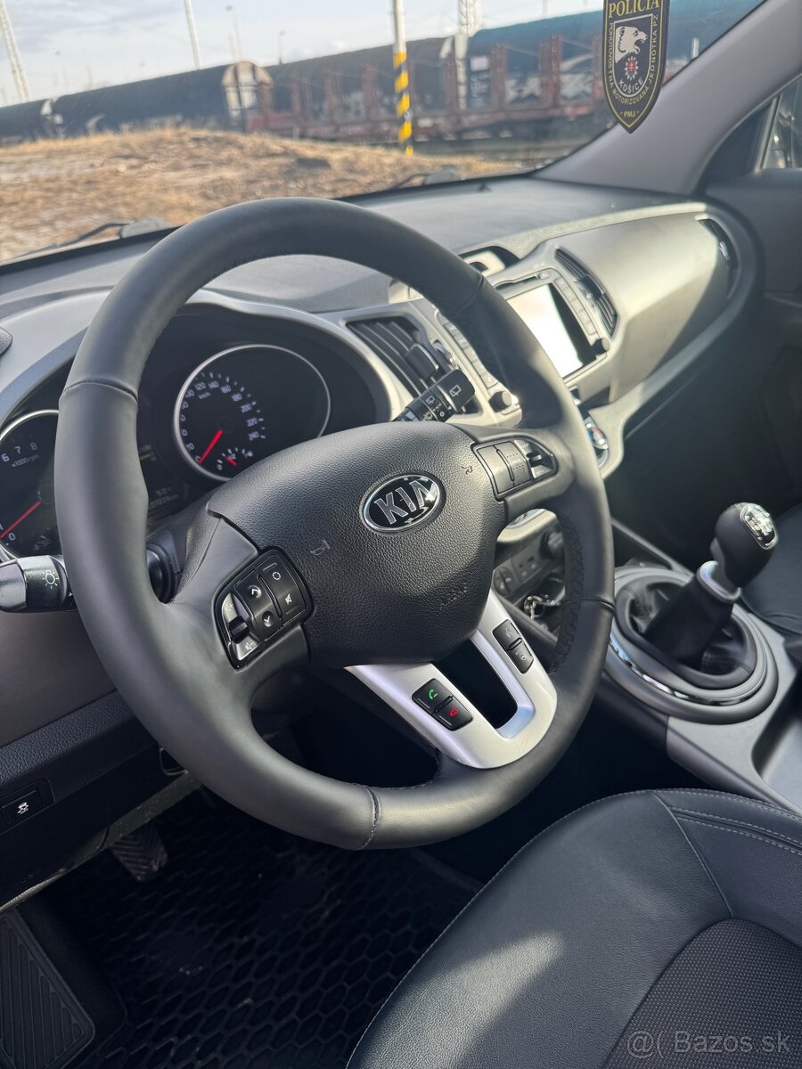 Kia Sportage 2.0 benzín - 8