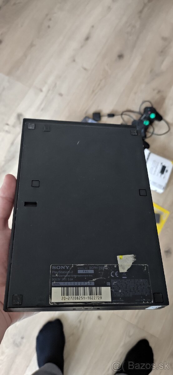 Playstation 2 slim + 128 karta, 2 ovládače - 8