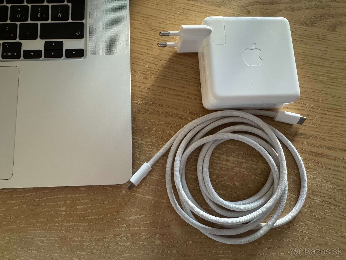 MacBook Pro 16” (2019) – Intel i7, 16 GB RAM, 500 GB SSD - 8