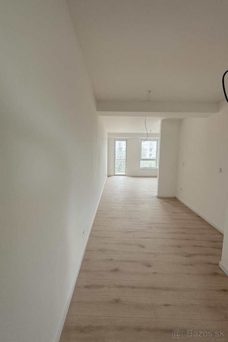 Ponúkame na predaj exkluzívny byt 1 izbový 35,48 m2 - 8