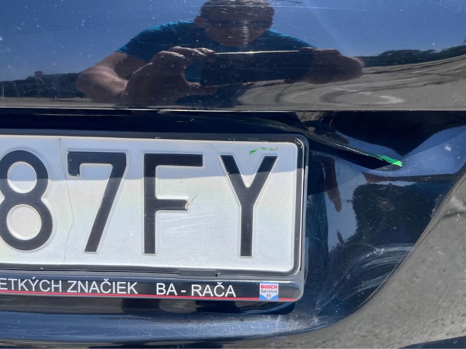 Predám VW Golf Variant 1.6 TDI, r. 2010 – manuál - 8