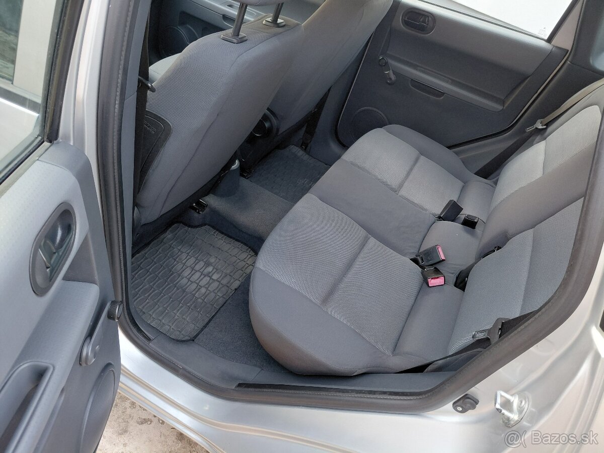 Mitsubishi Colt 1,1 i - 8