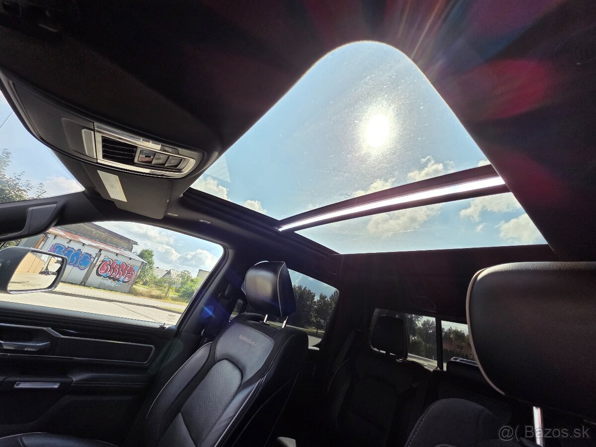 DODGE RAM CREW CAB 5.7 HEMI 4X4 PANORAMA HARMAN - 8