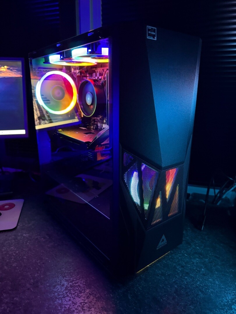 Herný počítač Ryzen 3 4100 / 8 GB / RX 570 4 GB / 250gb SSD - 8