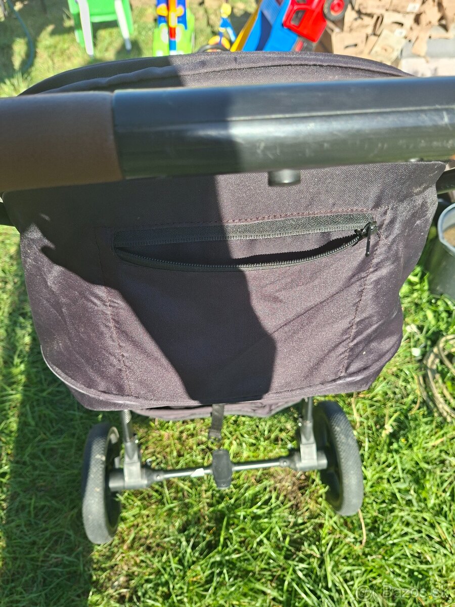 Čierny športový kočár Kinderkraft - 8