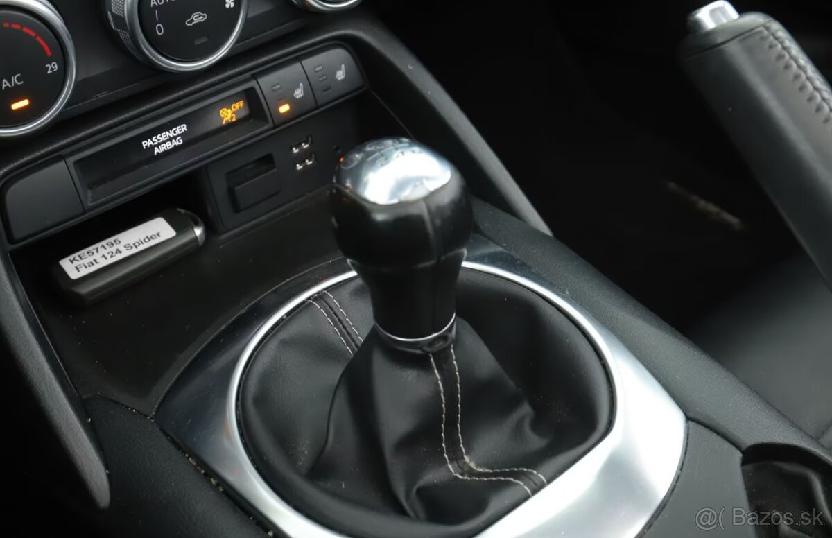 Fiat 124 Spider 1.4 Turbo Lusso - 8